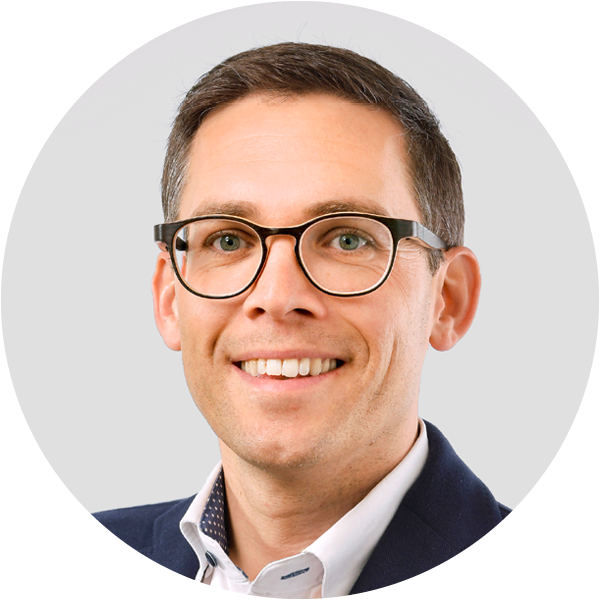 Dominik Portrait web rund 2020